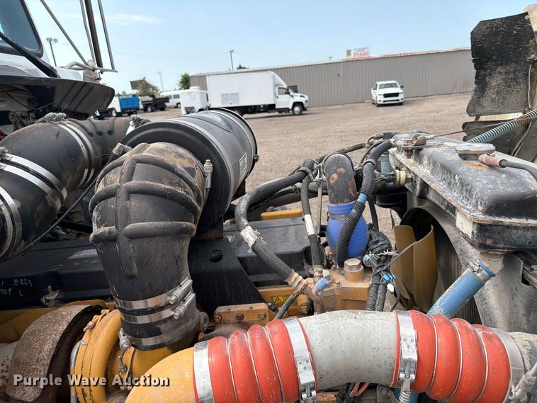 image for item EG9297 2007 Kenworth T800 ready mix truck