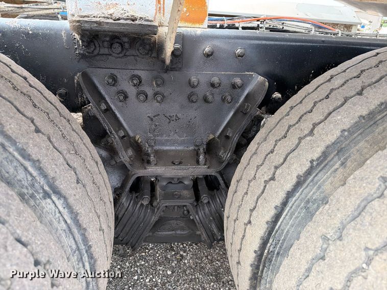 image for item EG9297 2007 Kenworth T800 ready mix truck