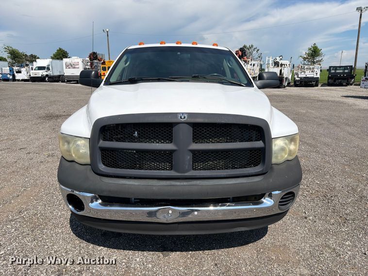 image for item EG9310 2005 Dodge Ram 3500 Crew Cab utility bed pickup truck