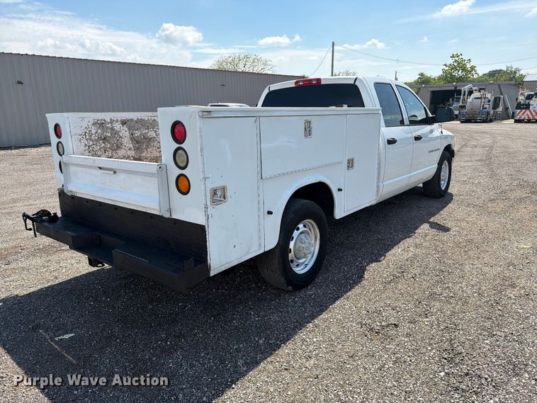 image for item EG9310 2005 Dodge Ram 3500 Crew Cab utility bed pickup truck