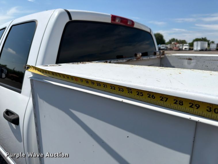 image for item EG9310 2005 Dodge Ram 3500 Crew Cab utility bed pickup truck