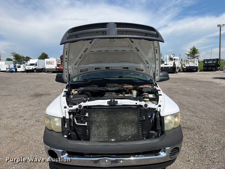 image for item EG9310 2005 Dodge Ram 3500 Crew Cab utility bed pickup truck