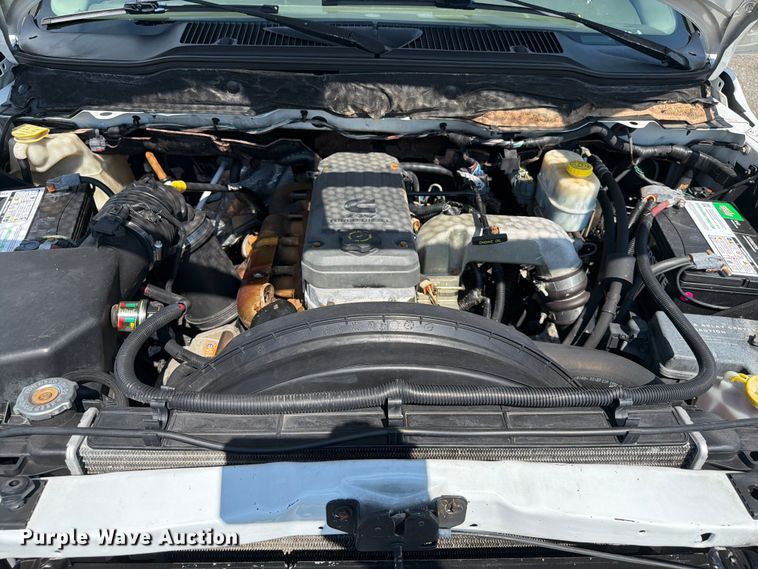 image for item EG9310 2005 Dodge Ram 3500 Crew Cab utility bed pickup truck