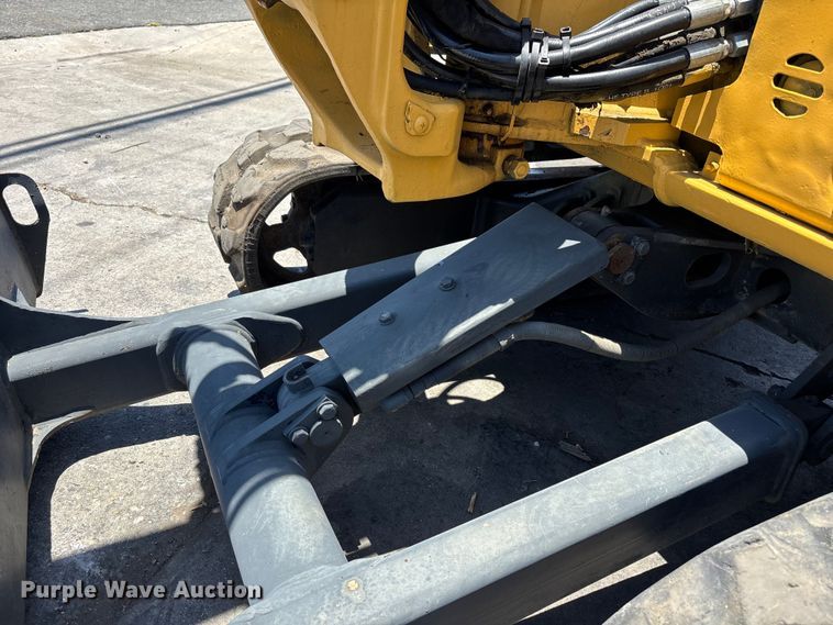 image for item EL2507 2014 John Deere 27D mini excavator