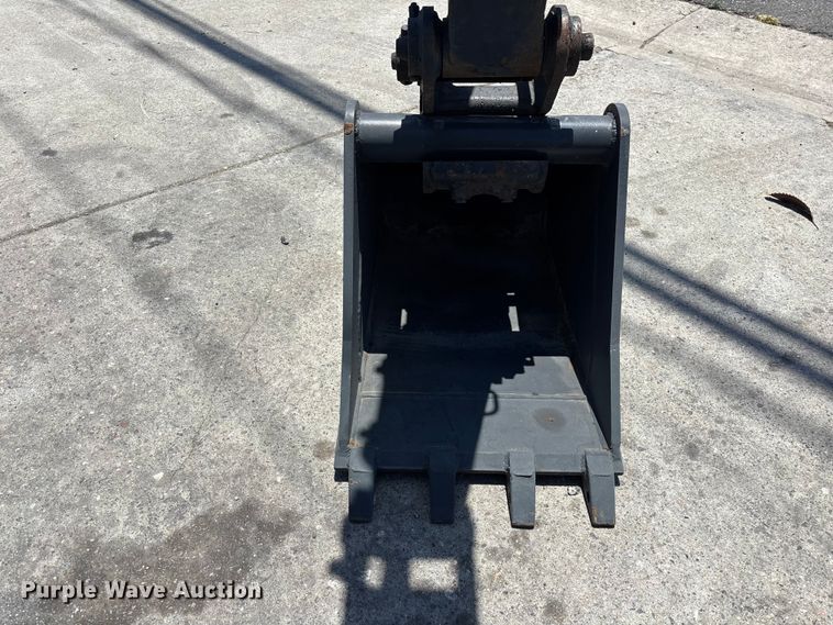 image for item EL2507 2014 John Deere 27D mini excavator