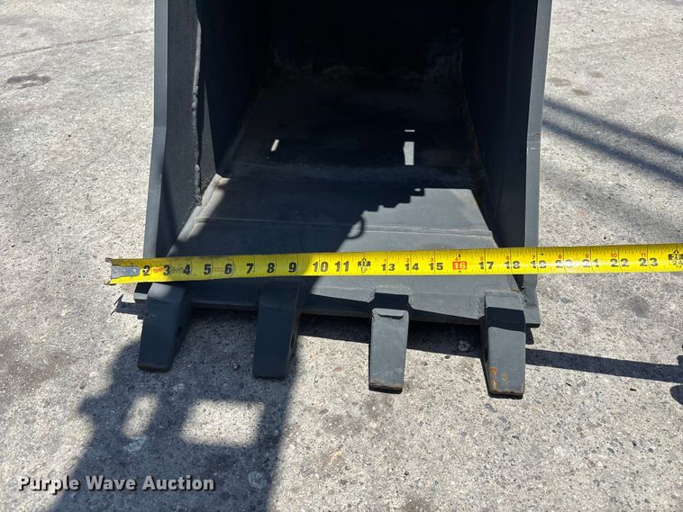 image for item EL2507 2014 John Deere 27D mini excavator
