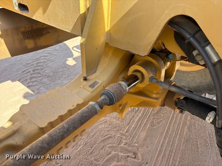 image for item EL2520 2005 Caterpillar TH460B telehandler