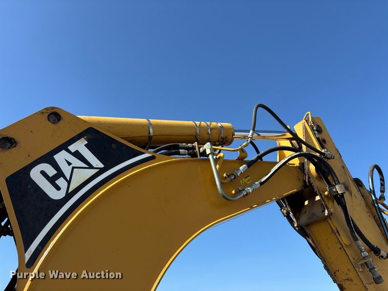 image for item EL2530 2005 Caterpillar 446D backhoe