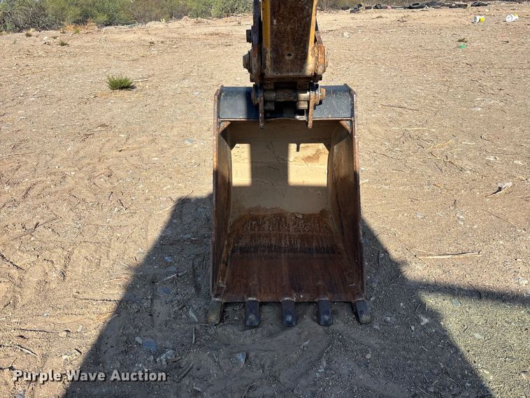 image for item EL2530 2005 Caterpillar 446D backhoe
