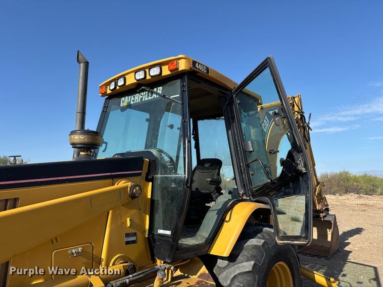 image for item EL2530 2005 Caterpillar 446D backhoe