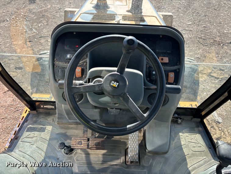 image for item EL2530 2005 Caterpillar 446D backhoe
