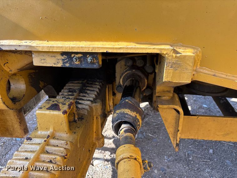 image for item EL2530 2005 Caterpillar 446D backhoe