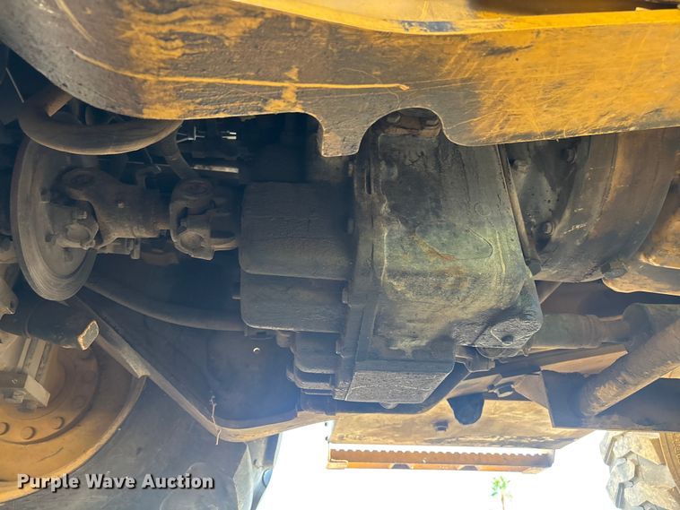 image for item EL2530 2005 Caterpillar 446D backhoe