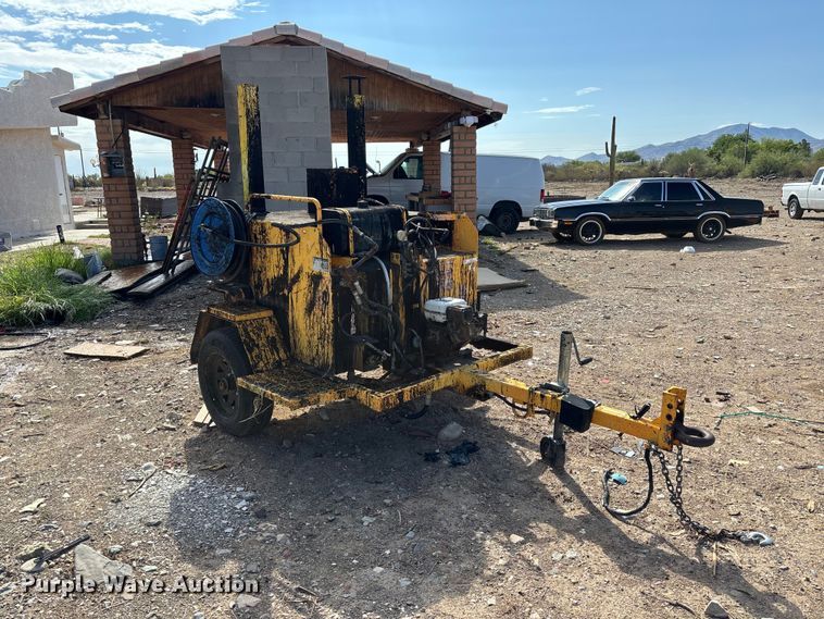 image for item EL2531 Leeboy L250 asphalt trailer