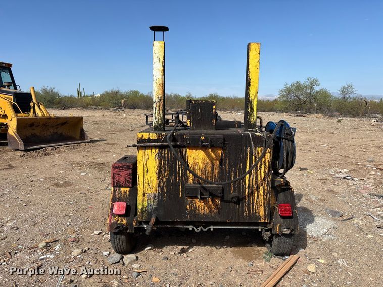 image for item EL2531 Leeboy L250 asphalt trailer
