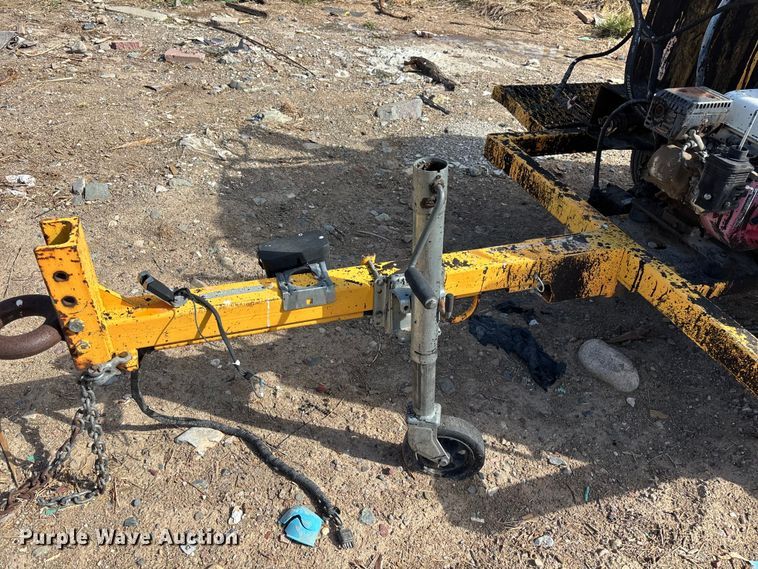 image for item EL2531 Leeboy L250 asphalt trailer