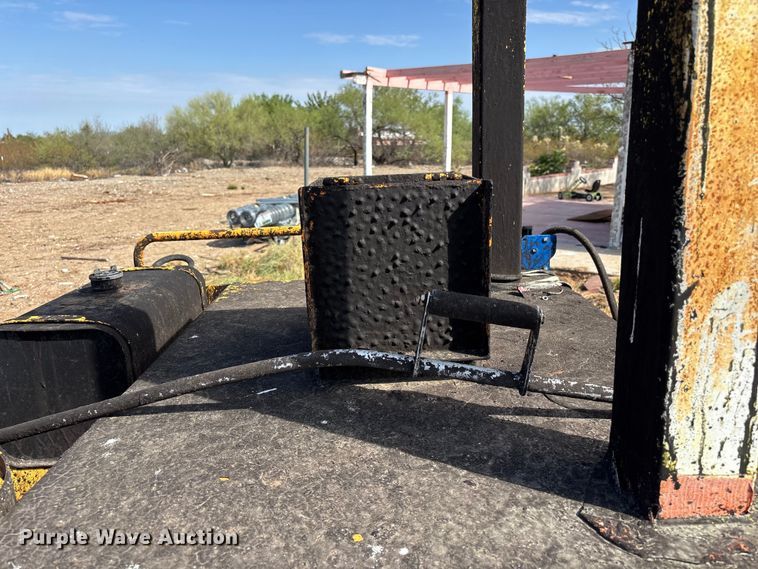 image for item EL2531 Leeboy L250 asphalt trailer