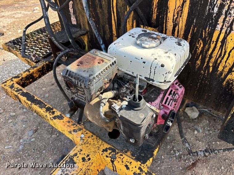 image for item EL2531 Leeboy L250 asphalt trailer