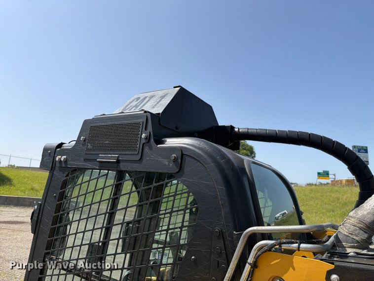 image for item EM0140 2023 Caterpillar 299D3 XE tracked skid steer loader