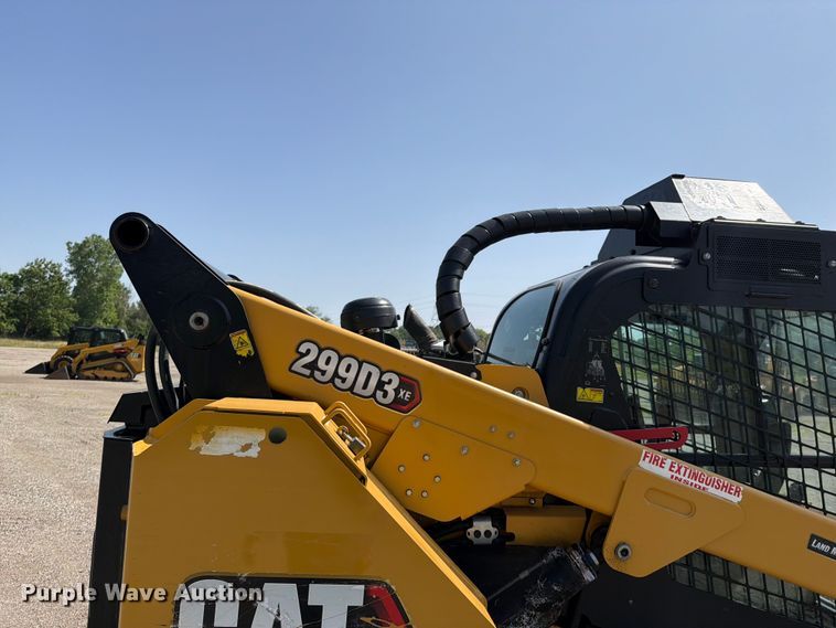 image for item EM0140 2023 Caterpillar 299D3 XE tracked skid steer loader