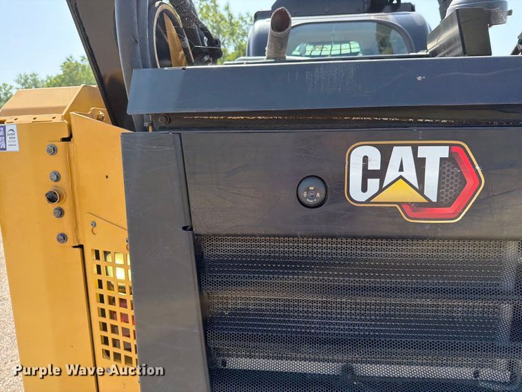 image for item EM0140 2023 Caterpillar 299D3 XE tracked skid steer loader