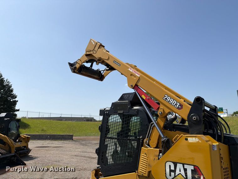 image for item EM0140 2023 Caterpillar 299D3 XE tracked skid steer loader