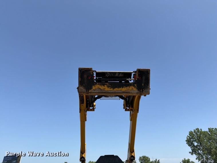 image for item EM0140 2023 Caterpillar 299D3 XE tracked skid steer loader