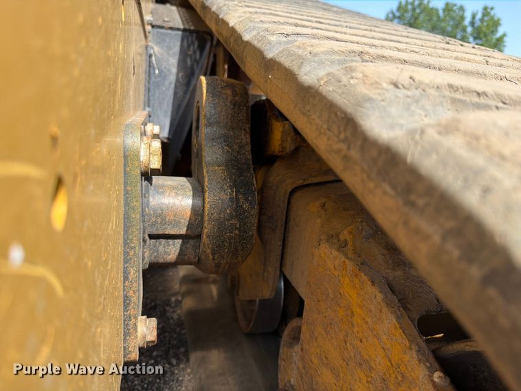 image for item EM0140 2023 Caterpillar 299D3 XE tracked skid steer loader