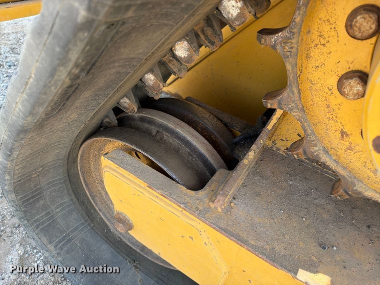 image for item EM0140 2023 Caterpillar 299D3 XE tracked skid steer loader