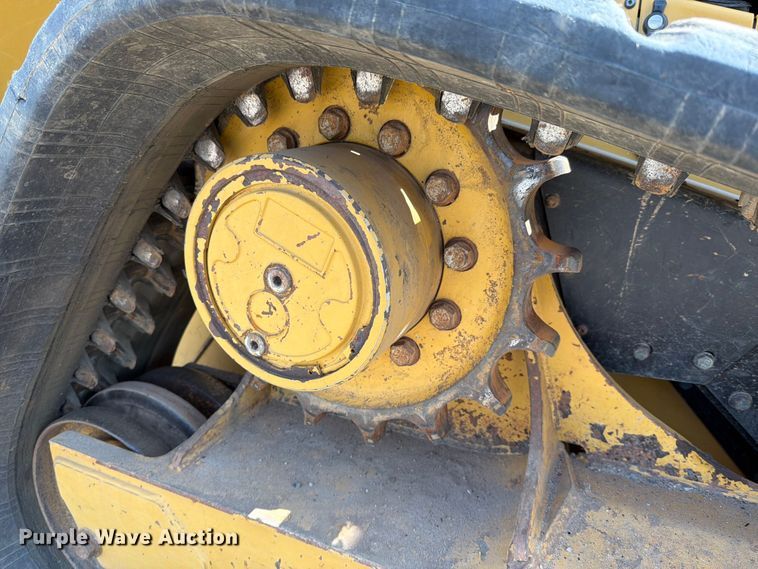 image for item EM0140 2023 Caterpillar 299D3 XE tracked skid steer loader