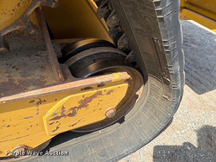 image for item EM0140 2023 Caterpillar 299D3 XE tracked skid steer loader