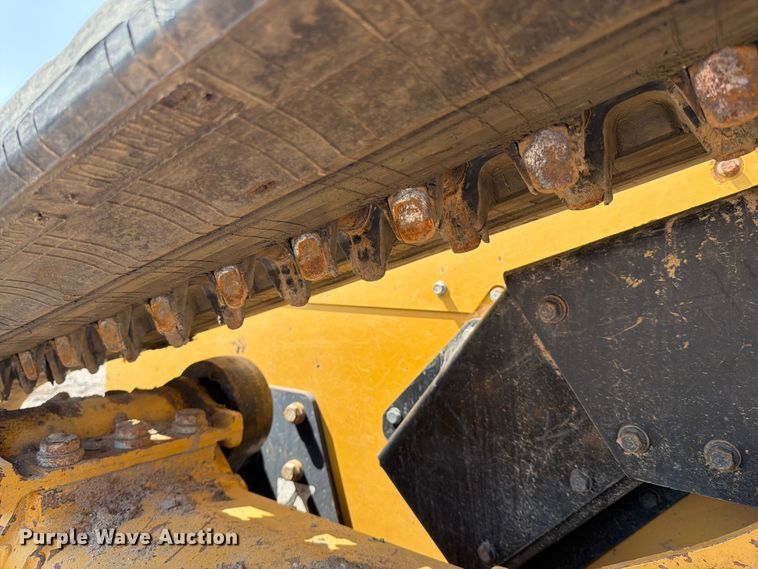 image for item EM0140 2023 Caterpillar 299D3 XE tracked skid steer loader