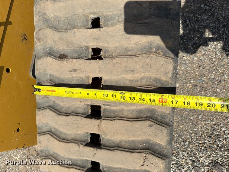image for item EM0140 2023 Caterpillar 299D3 XE tracked skid steer loader