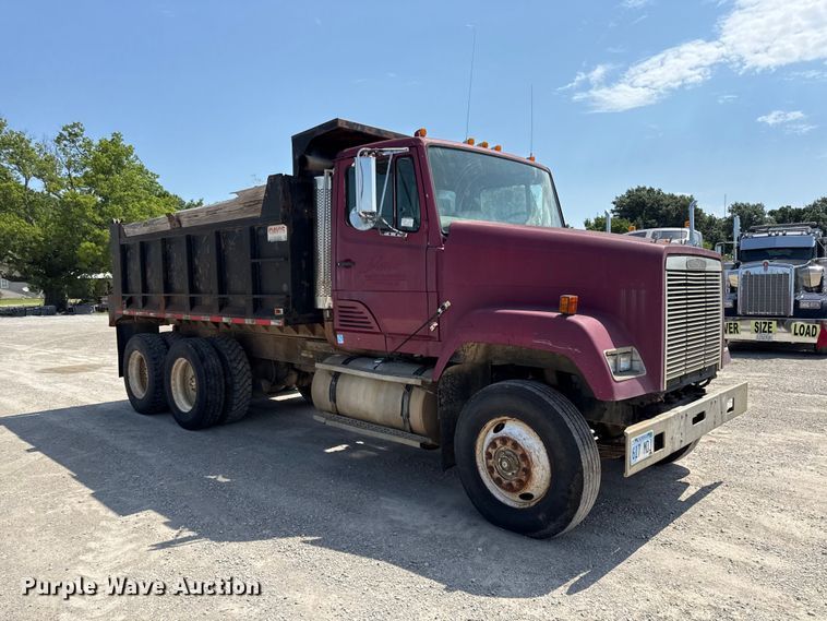 image for item EN0396 1990 Freightliner dump truck