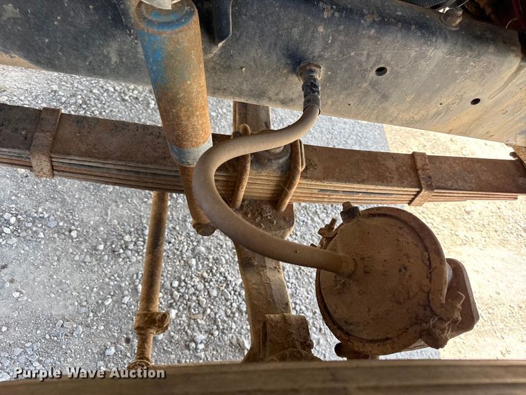 image for item EN0396 1990 Freightliner dump truck