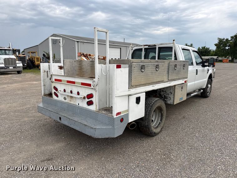 image for item EN0397 2008 Ford F350 Super Duty XL Crew Cab flatbed pickup truck