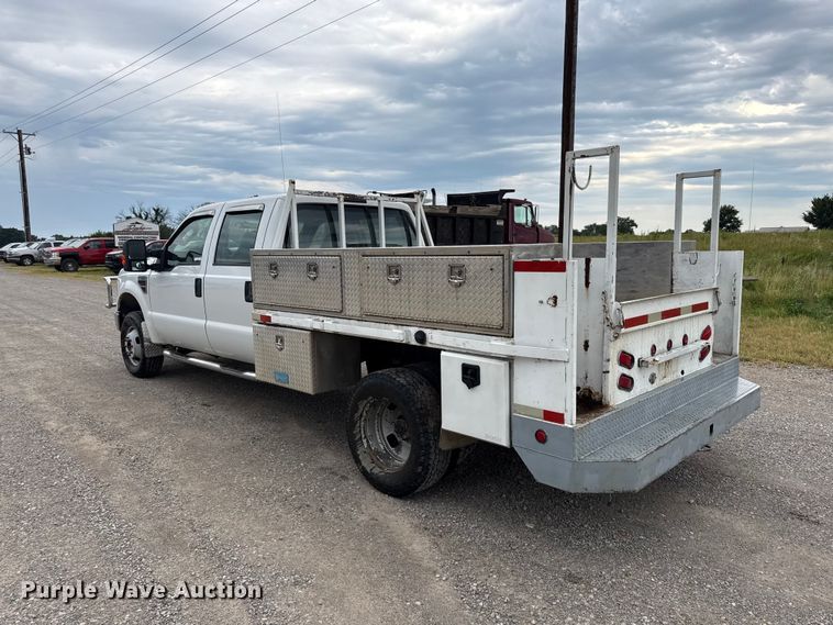 image for item EN0397 2008 Ford F350 Super Duty XL Crew Cab flatbed pickup truck