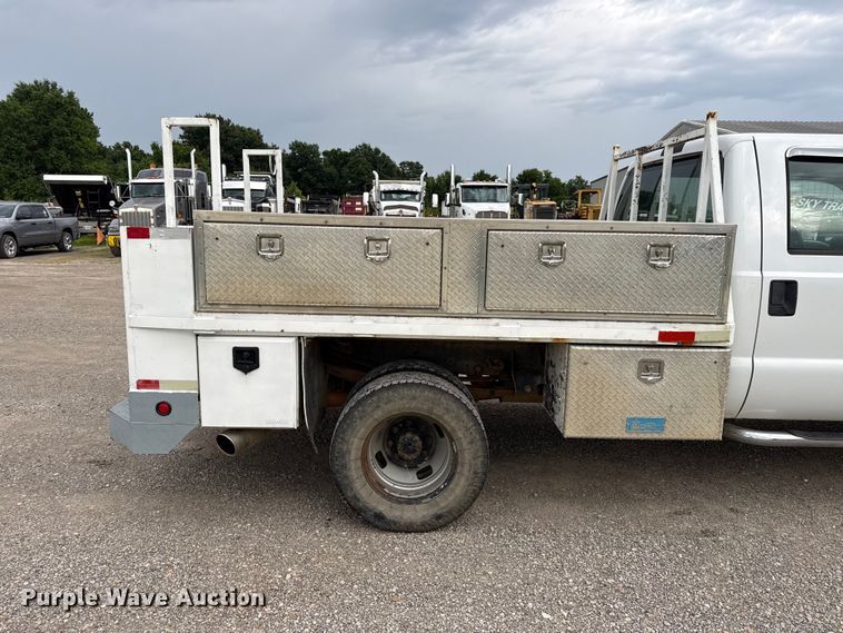 image for item EN0397 2008 Ford F350 Super Duty XL Crew Cab flatbed pickup truck