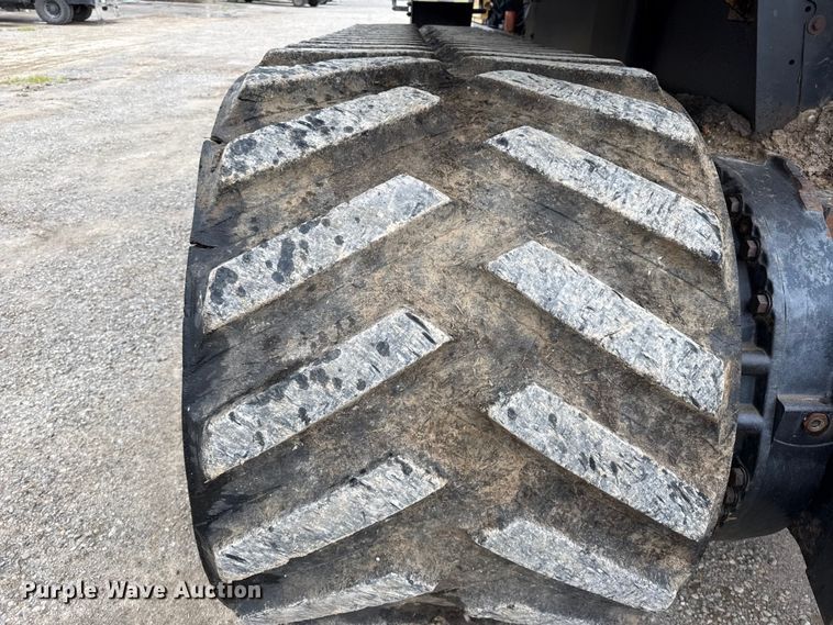 image for item EN0400 1994 Caterpillar Challenger 75C tractor
