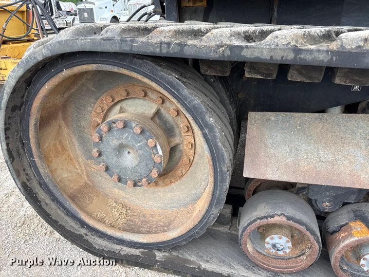 image for item EN0400 1994 Caterpillar Challenger 75C tractor