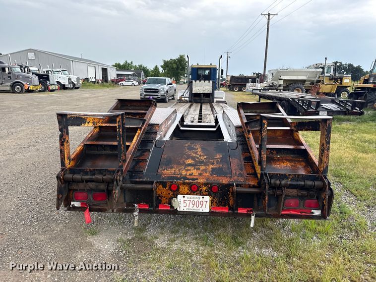 image for item EN0403 1996 Talbert TDW-35S-HRG-1-T1 lowboy equipment trailer