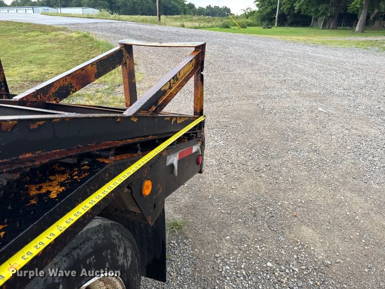 image for item EN0403 1996 Talbert TDW-35S-HRG-1-T1 lowboy equipment trailer