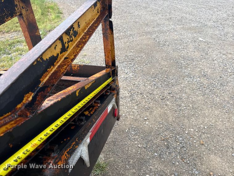 image for item EN0403 1996 Talbert TDW-35S-HRG-1-T1 lowboy equipment trailer