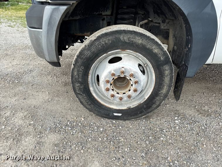 image for item EN0406 2006 Ford F550 utility / service truck