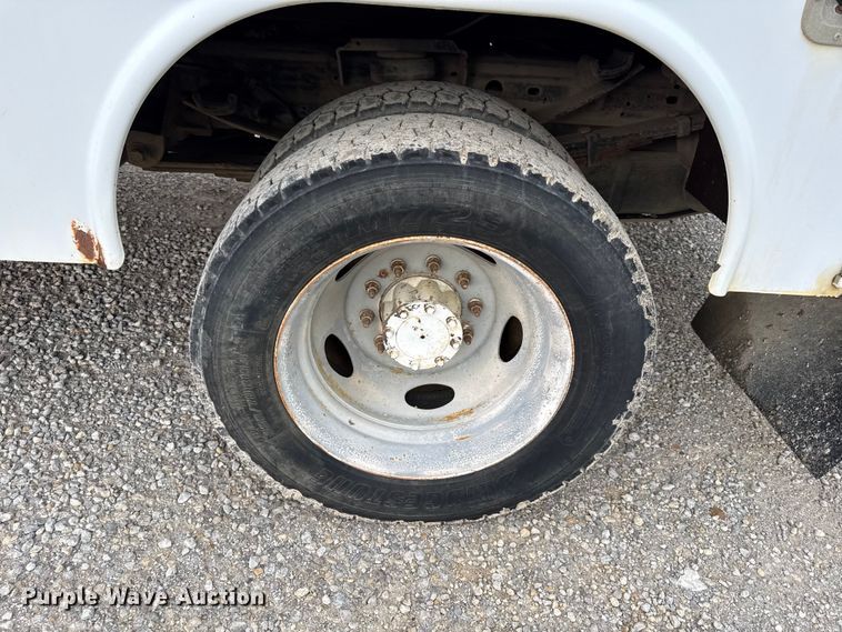 image for item EN0406 2006 Ford F550 utility / service truck