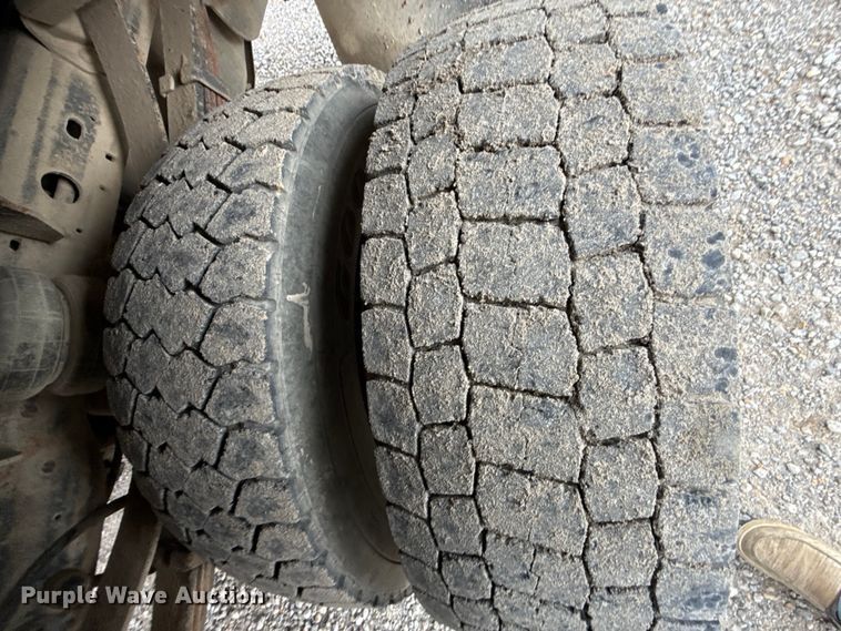 image for item EN0406 2006 Ford F550 utility / service truck
