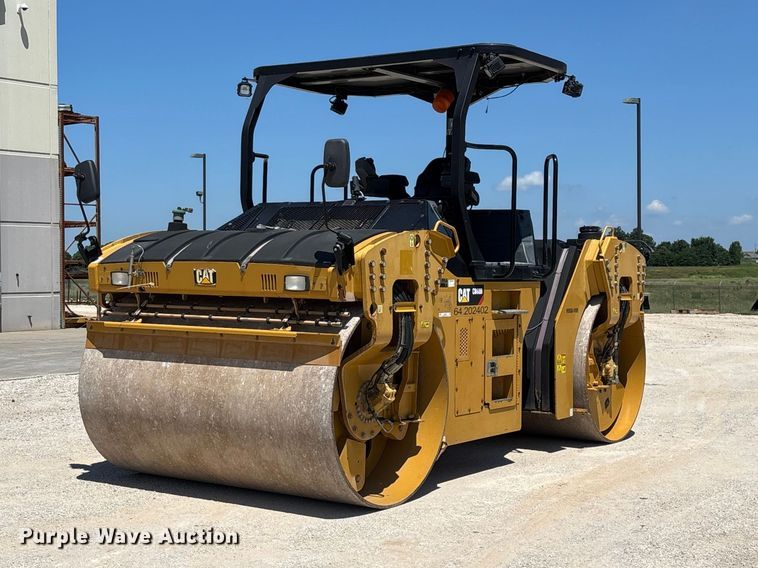 image for item EO4381 2016 Caterpillar CB68B Versa-Vibe double drum vibratory roller