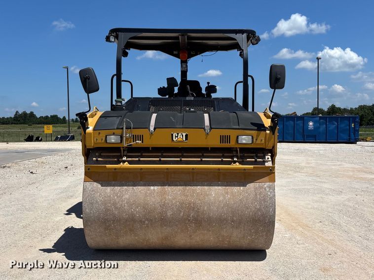 image for item EO4381 2016 Caterpillar CB68B Versa-Vibe double drum vibratory roller
