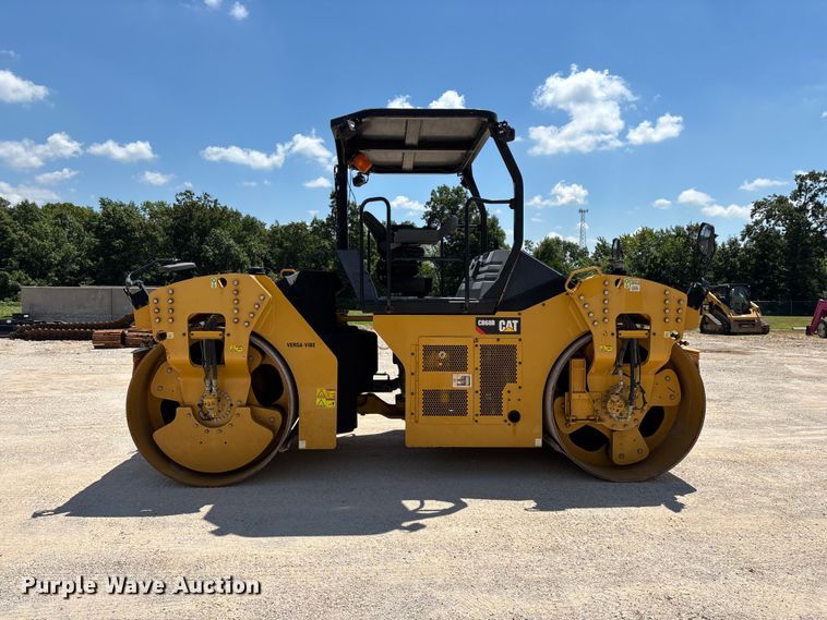 image for item EO4381 2016 Caterpillar CB68B Versa-Vibe double drum vibratory roller