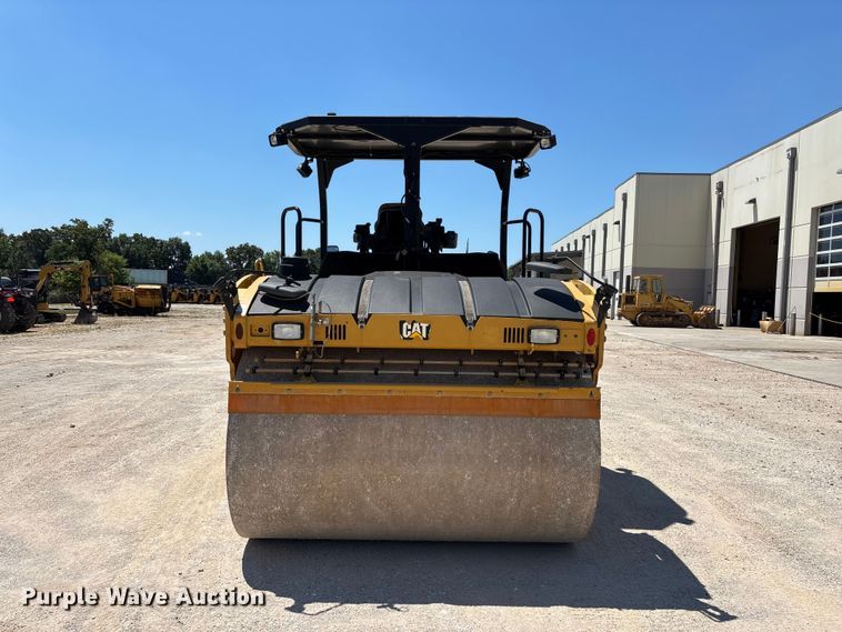 image for item EO4381 2016 Caterpillar CB68B Versa-Vibe double drum vibratory roller